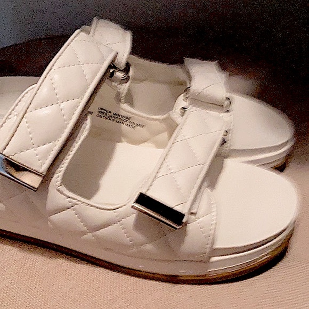 Rhea Platform sandals by Kelly RowlandxJustFab